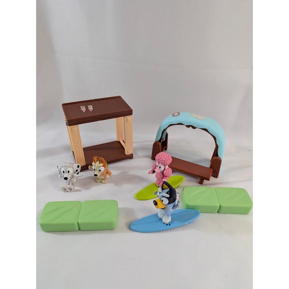 Bluey Beach Playset Lot Figures Coco Bingo Snickers Surfboards Moose Toys